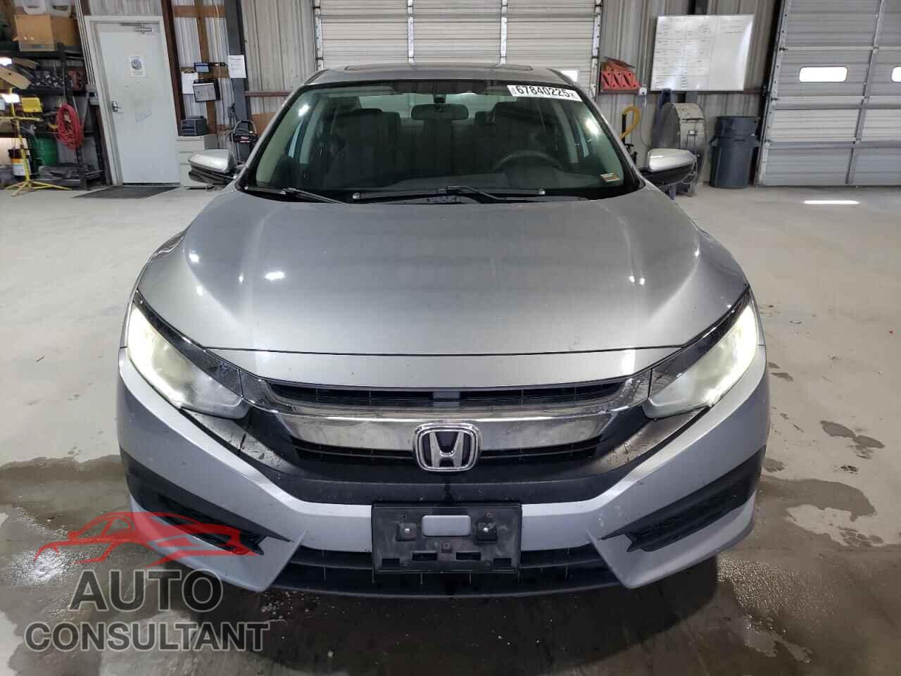 HONDA CIVIC 2017 - 19XFC2F77HE073404