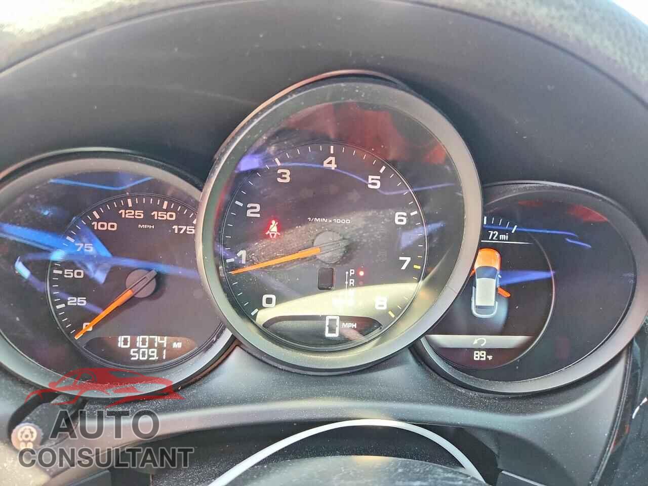 PORSCHE MACAN 2018 - WP1AA2A56JLB14221