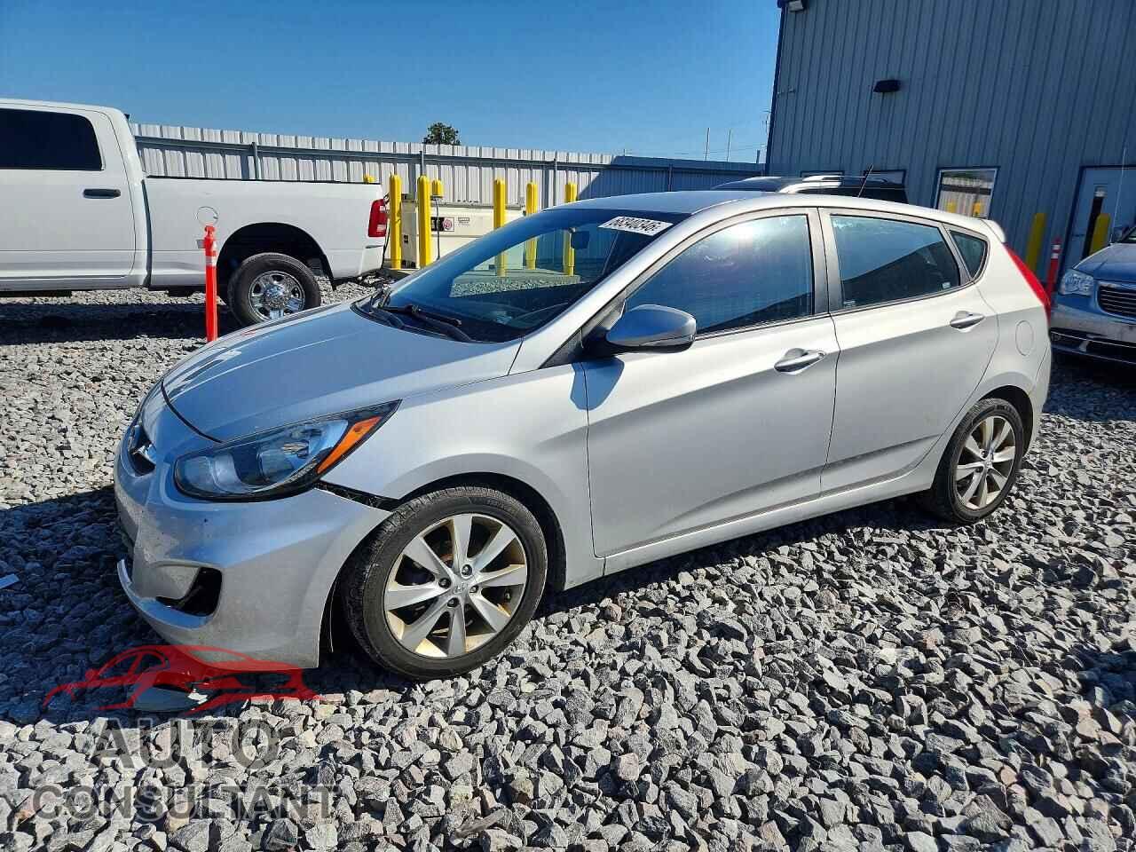 HYUNDAI ACCENT 2013 - KMHCU5AE9DU106725
