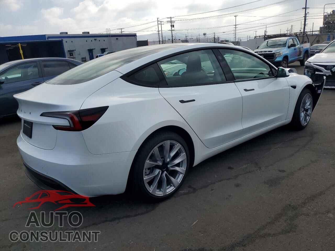 TESLA MODEL 3 2026 - 5YJ3E1EA7TF193744