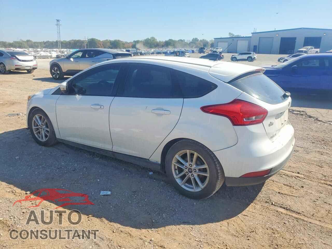 FORD FOCUS 2016 - 1FADP3K22GL271475