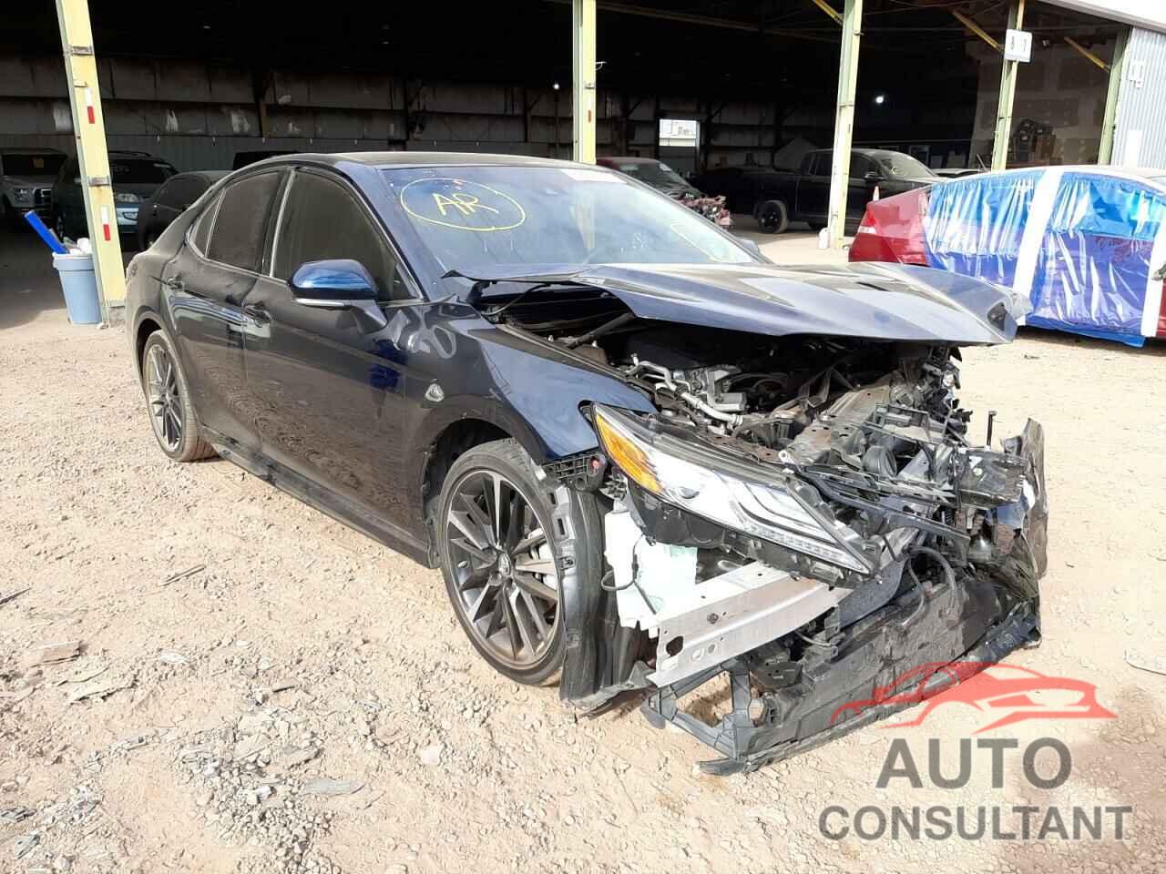 TOYOTA CAMRY 2018 - 4T1B61HK0JU661763
