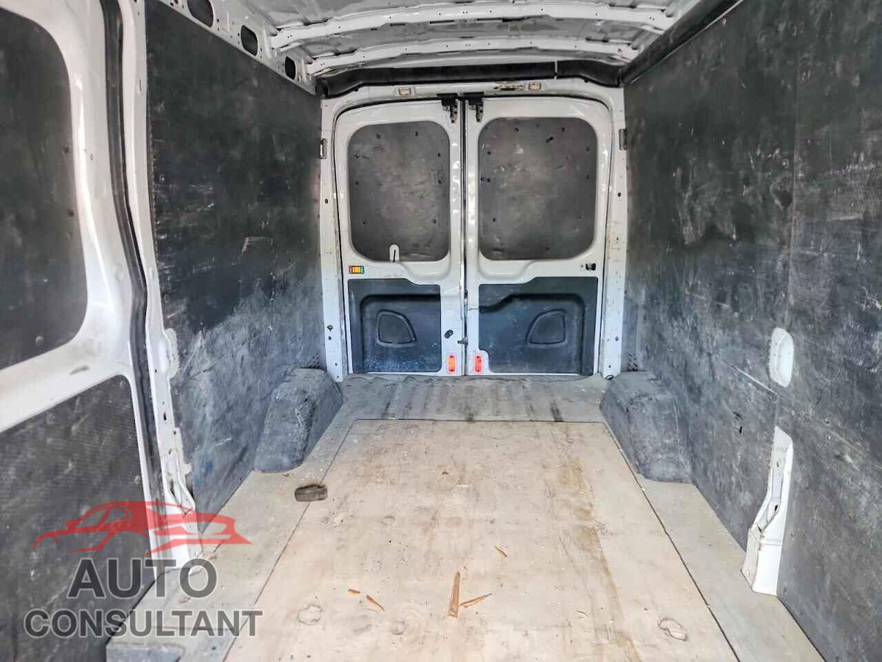 FORD TRANSIT 2017 - 1FTYR2CM7HKB01751
