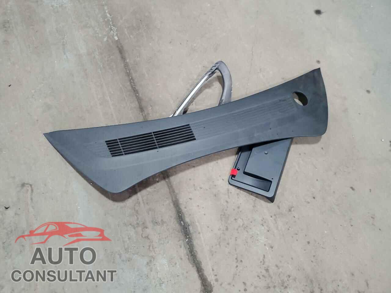 TESLA MODEL 3 2023 - 5YJ3E1EA0PF446781