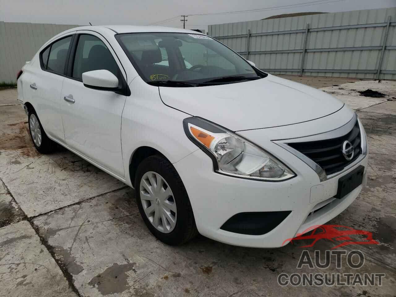 NISSAN VERSA 2019 - 3N1CN7AP4KL870748