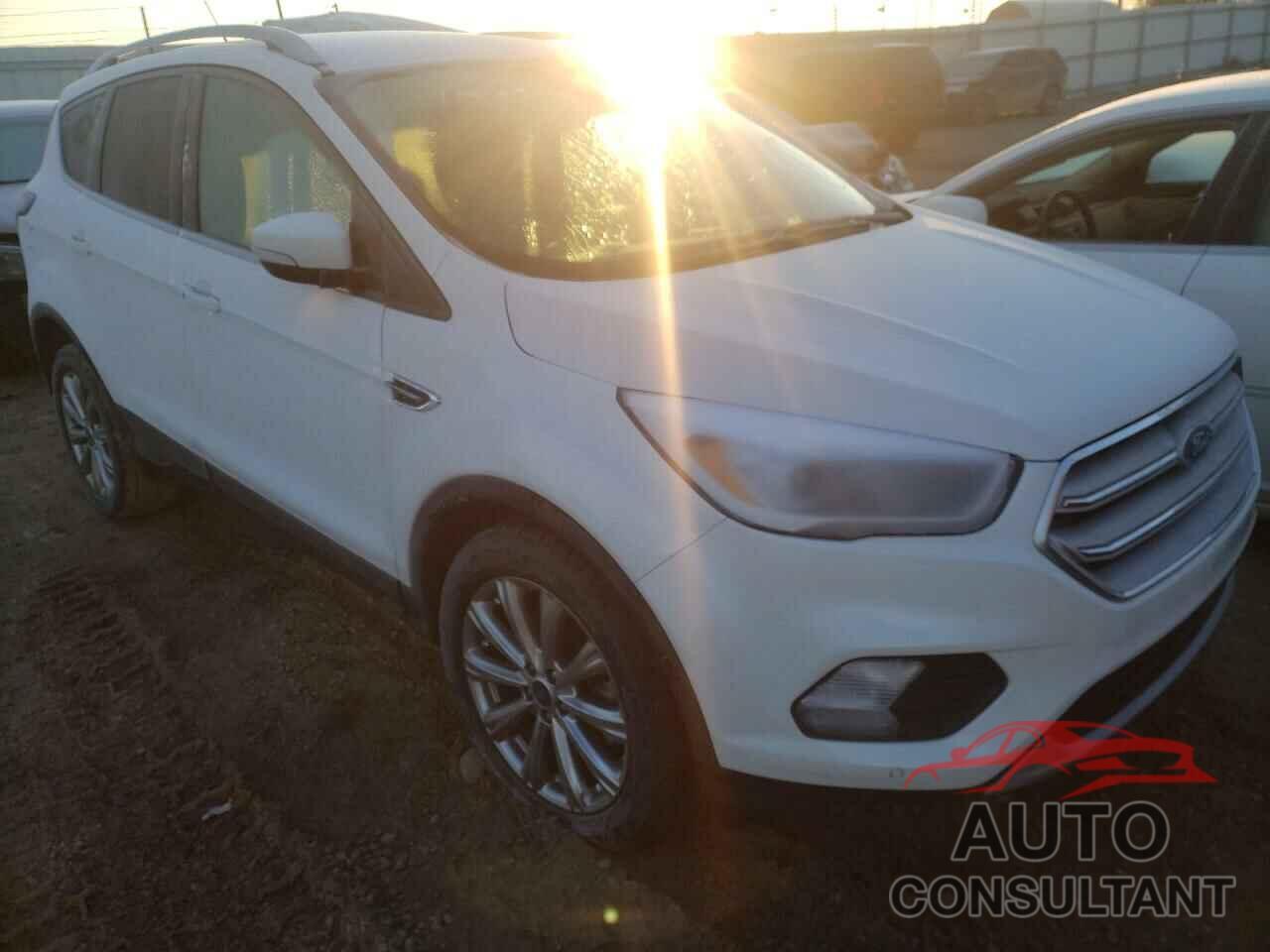 FORD ESCAPE 2018 - 1FMCU9J91JUC04914