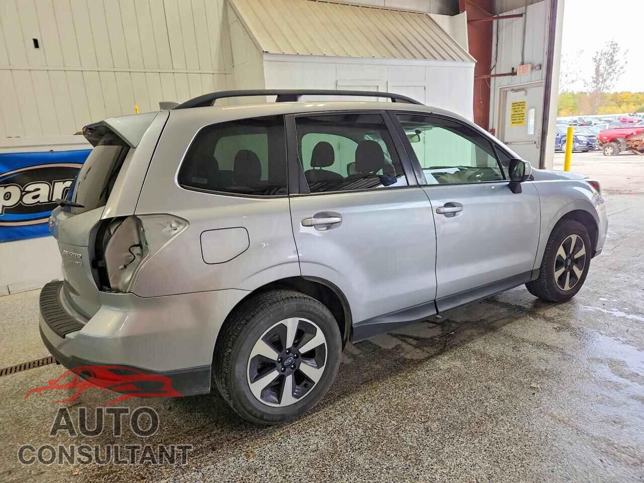 SUBARU FORESTER 2017 - JF2SJAEC0HH810127