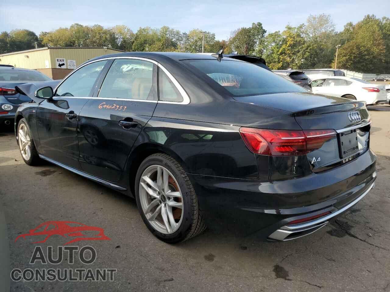 AUDI A4 2023 - WAUDAAF42PN010084