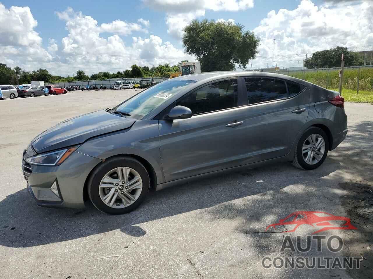 HYUNDAI ELANTRA 2019 - 5NPD84LFXKH403815