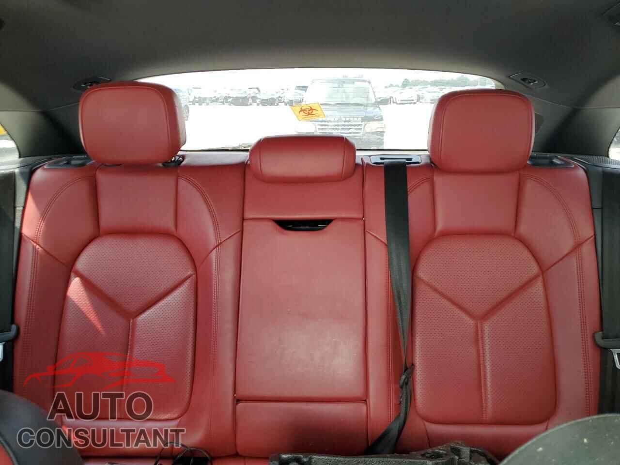 PORSCHE MACAN 2018 - WP1AA2A51JLB19214