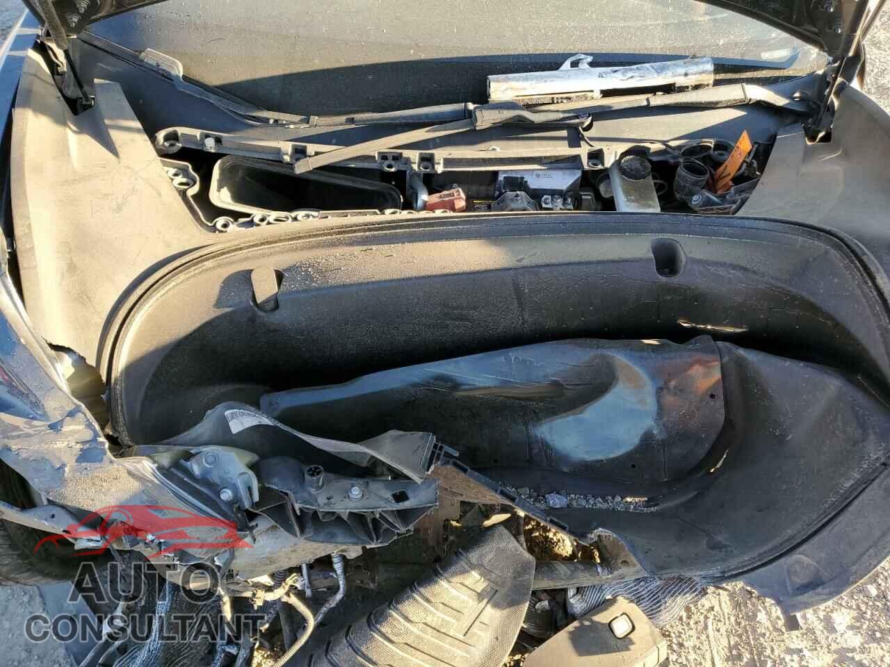 TESLA MODEL 3 2018 - 5YJ3E1EB2JF111358