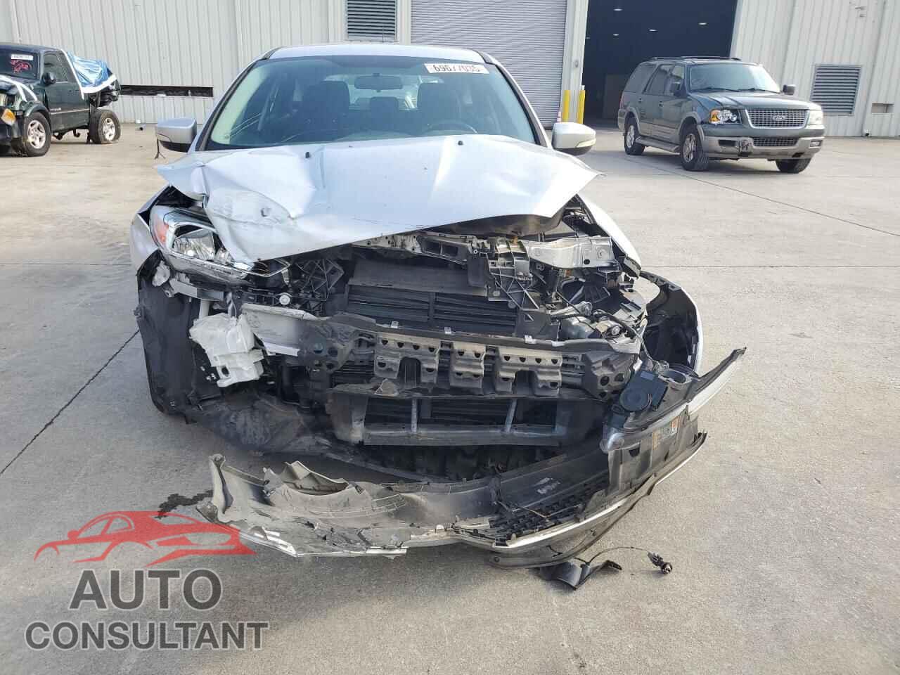 FORD FOCUS 2015 - 1FADP3K22FL227409