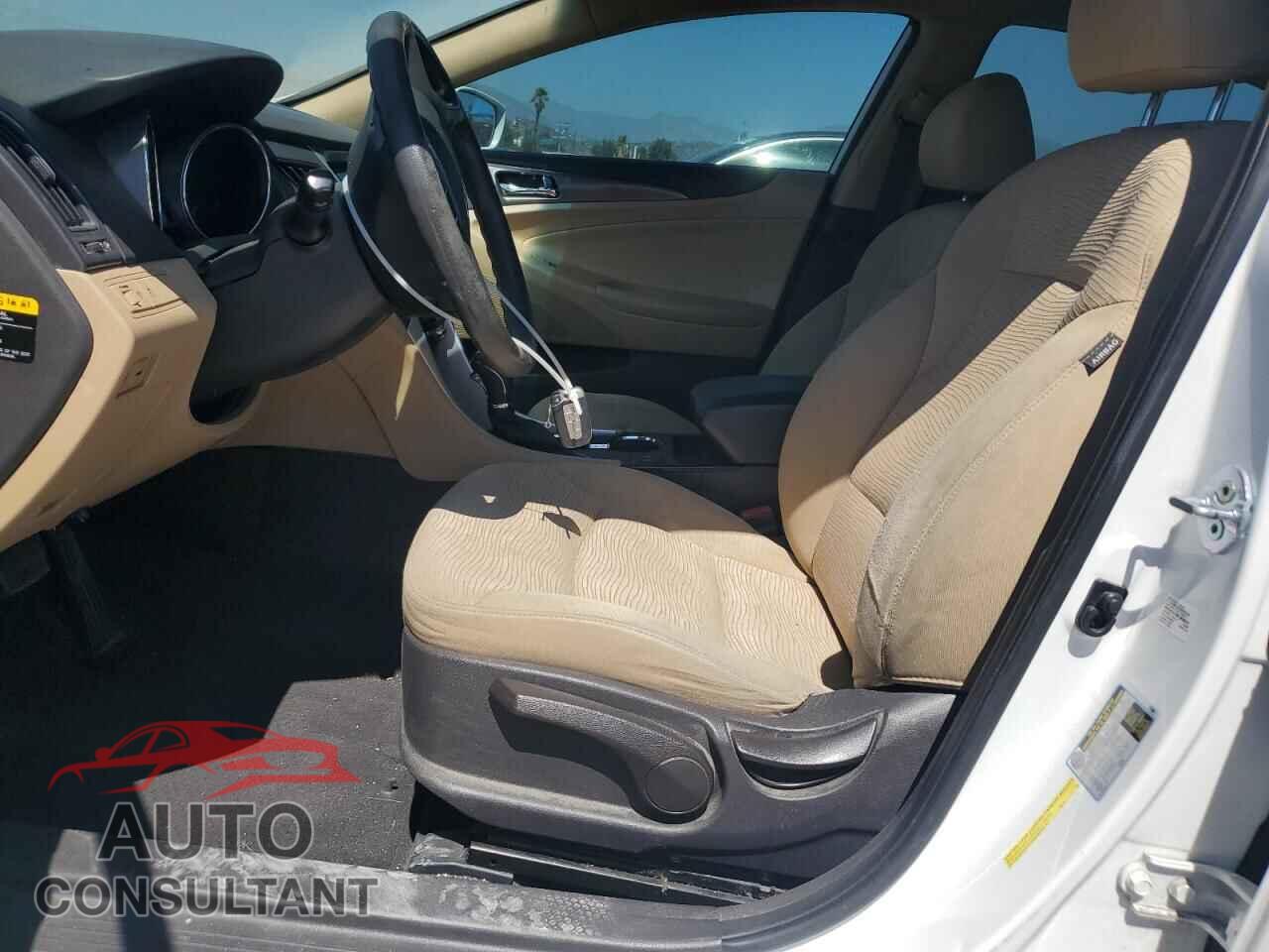 HYUNDAI SONATA 2015 - KMHEC4A48FA137708