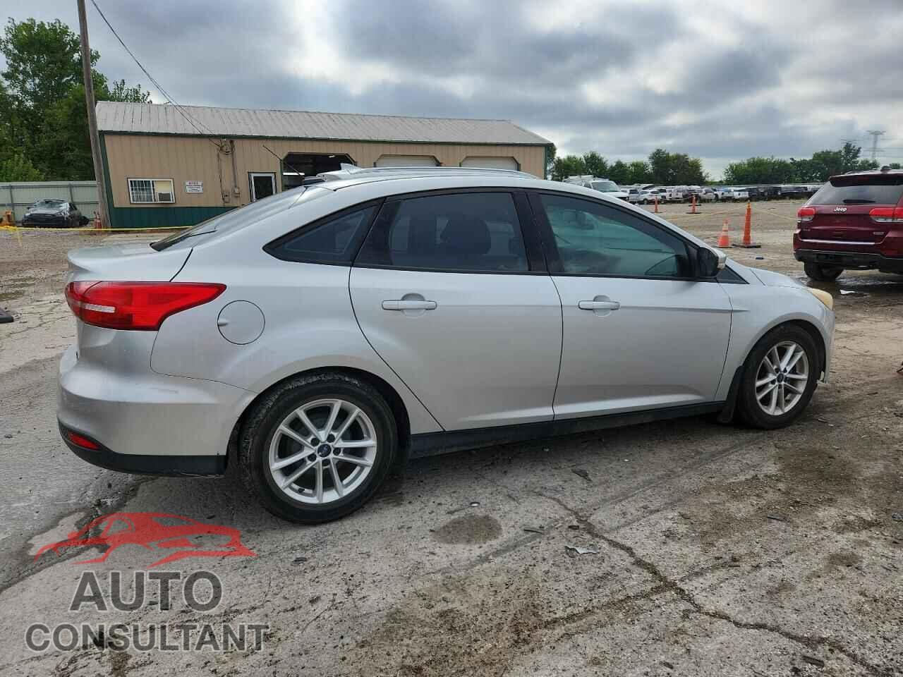 FORD FOCUS 2015 - 1FADP3F27FL289740
