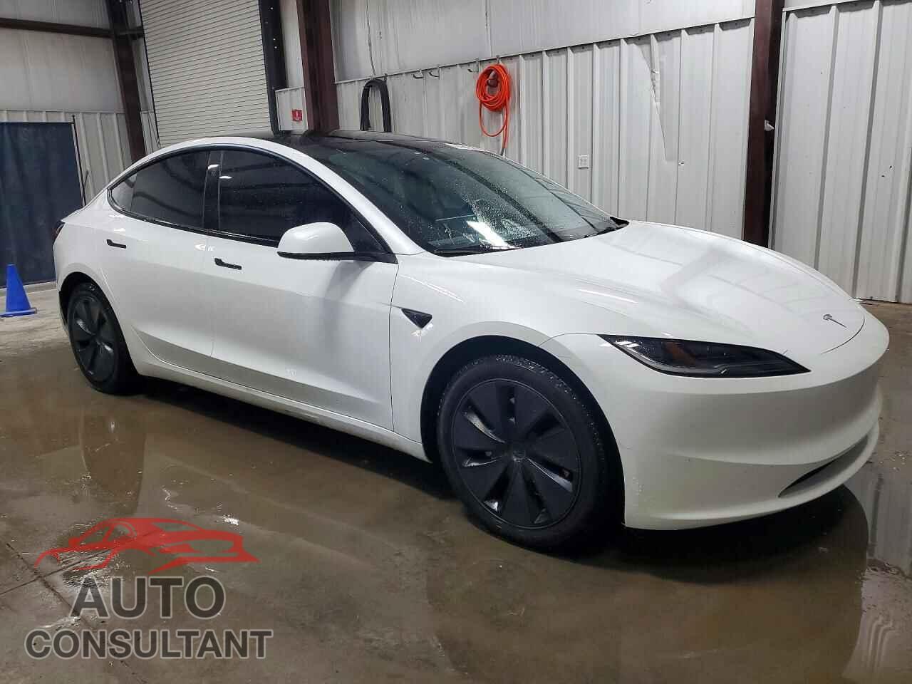 TESLA MODEL 3 2024 - 5YJ3E1EB6RF743551