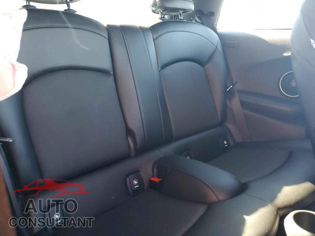 MINI COOPER 2015 - WMWXP7C50F2A33216