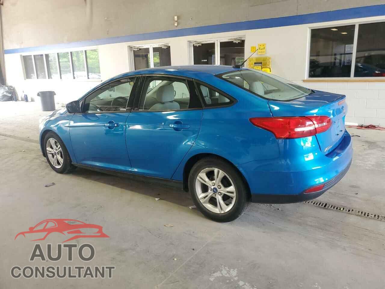 FORD FOCUS 2015 - 1FADP3F27FL329928