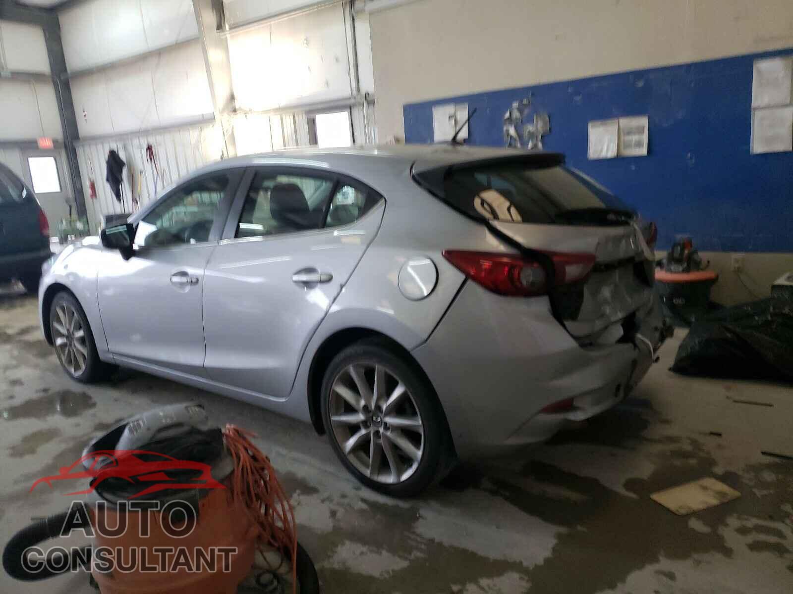 MAZDA 3 2017 - 3MZBN1L73HM112886