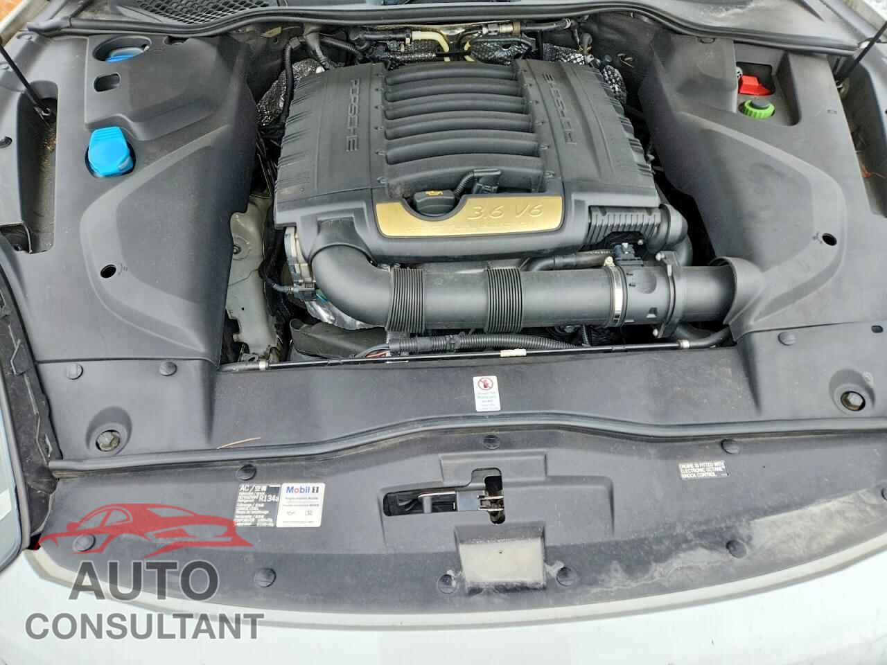 PORSCHE CAYENNE 2016 - WP1AA2A28GKA36027