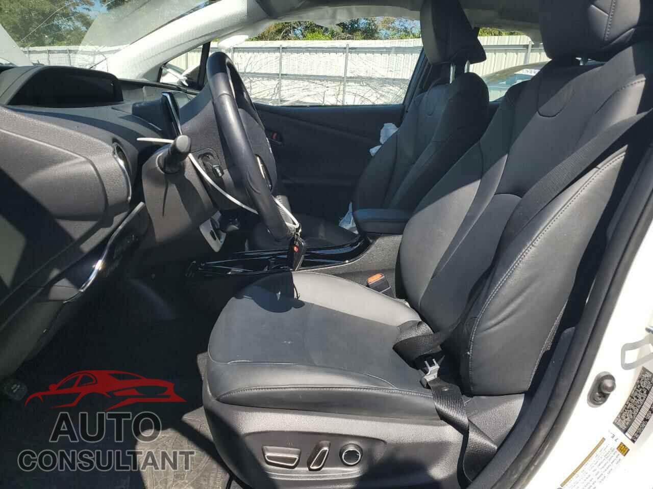 TOYOTA PRIUS 2017 - JTDKARFP5H3058405