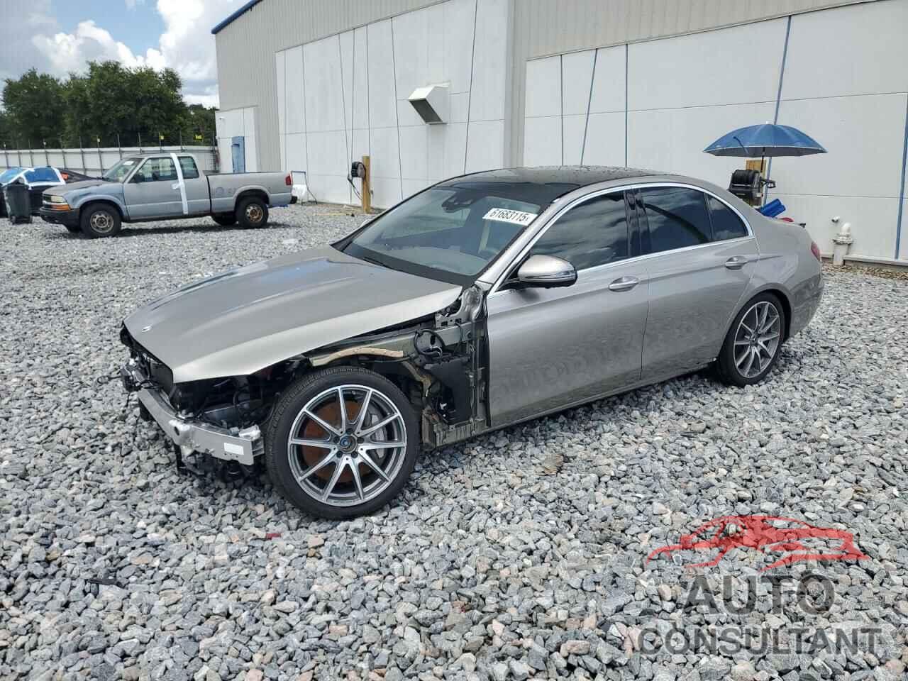 MERCEDES-BENZ E-CLASS 2022 - W1KZF5KB9NB030827