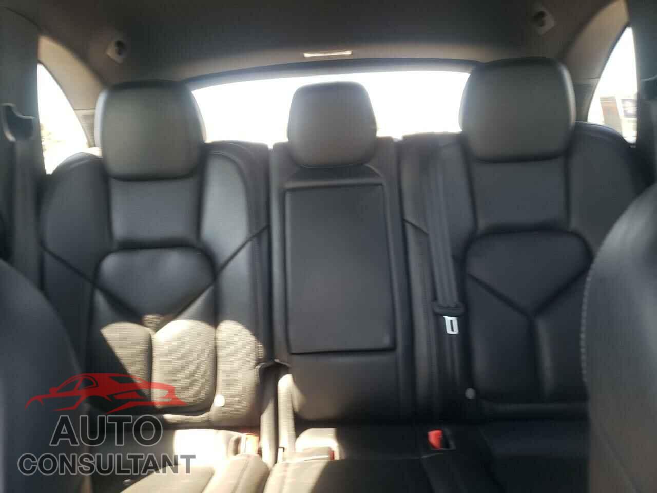 PORSCHE CAYENNE 2016 - WP1AA2A20GLA10662