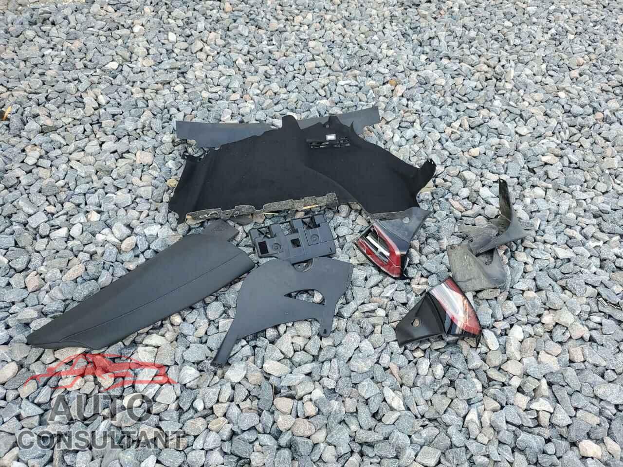 TESLA MODEL 3 2019 - 5YJ3E1EA5KF299821
