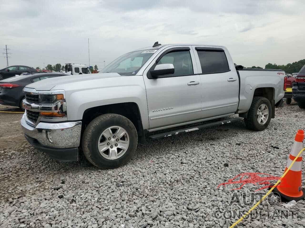 CHEVROLET SILVERADO 2018 - 3GCUKREC7JG460644