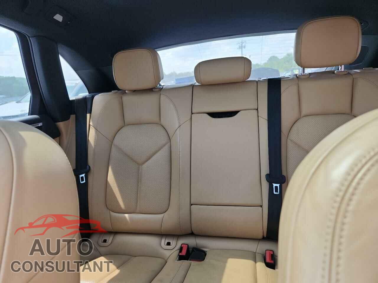 PORSCHE MACAN 2017 - WP1AA2A5XHLB01191