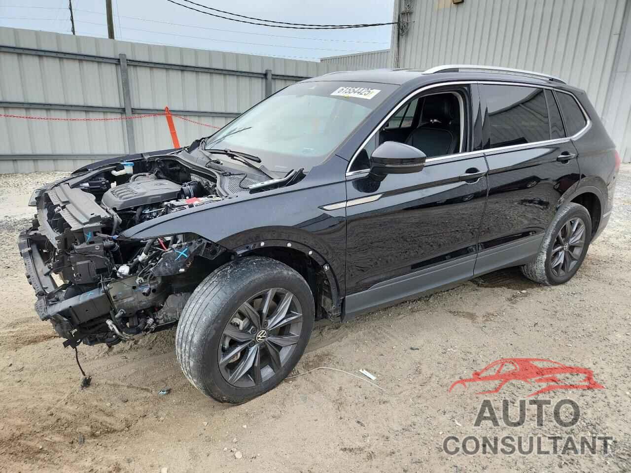 VOLKSWAGEN TIGUAN 2022 - 3VV3B7AX7NM051318