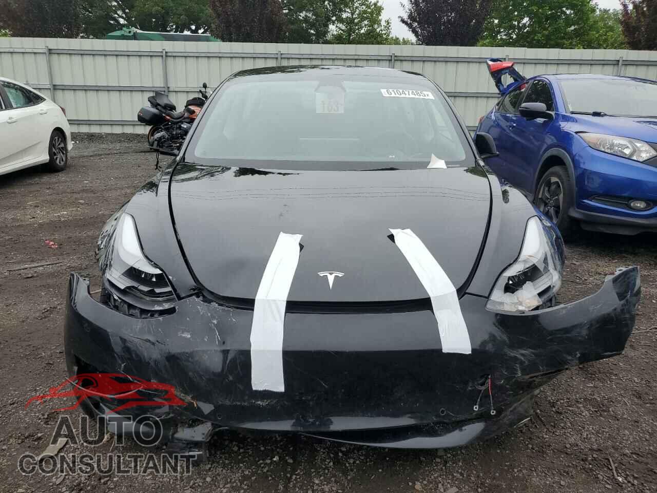 TESLA MODEL 3 2022 - 5YJ3E1EA5NF352604