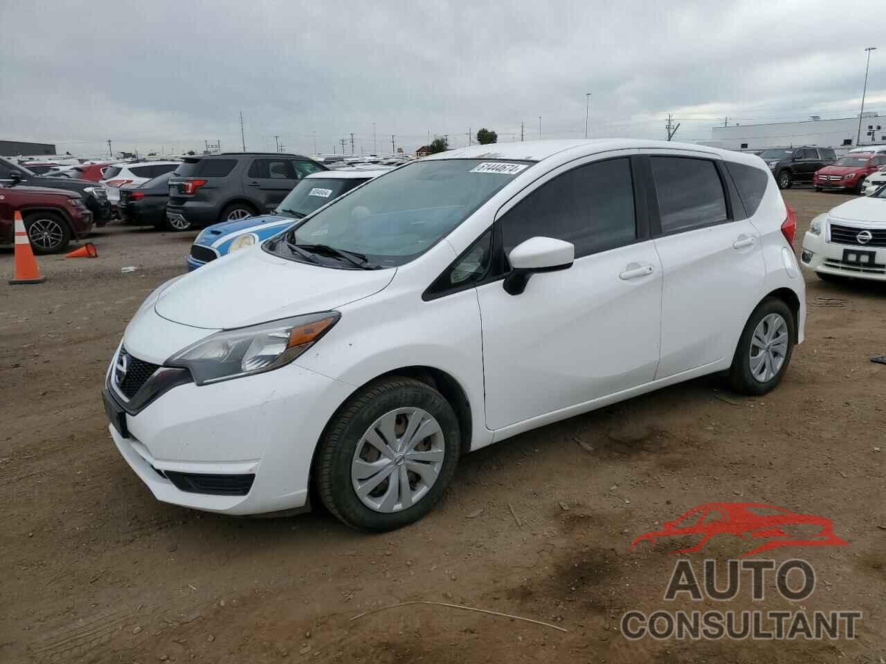 NISSAN VERSA 2018 - 3N1CE2CP1JL356158