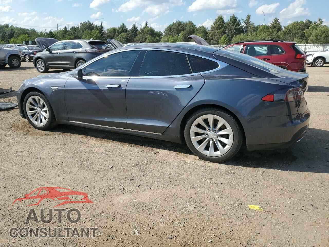 TESLA MODEL S 2015 - 5YJSA1E23FF118933