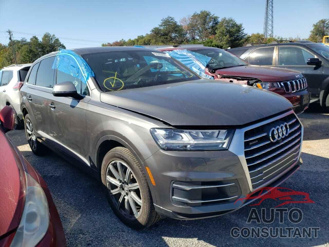 AUDI Q7 2019 - WA1LHAF78KD039277