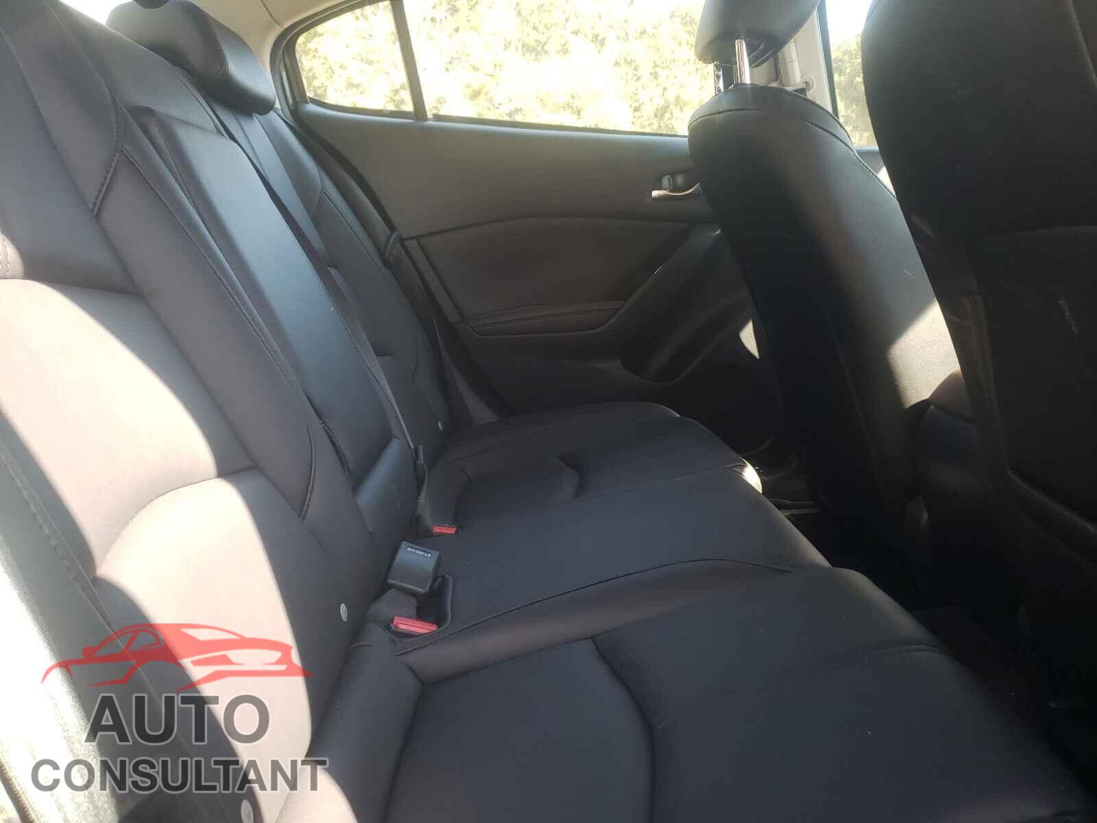 MAZDA 3 2017 - 3MZBN1V72HM134262