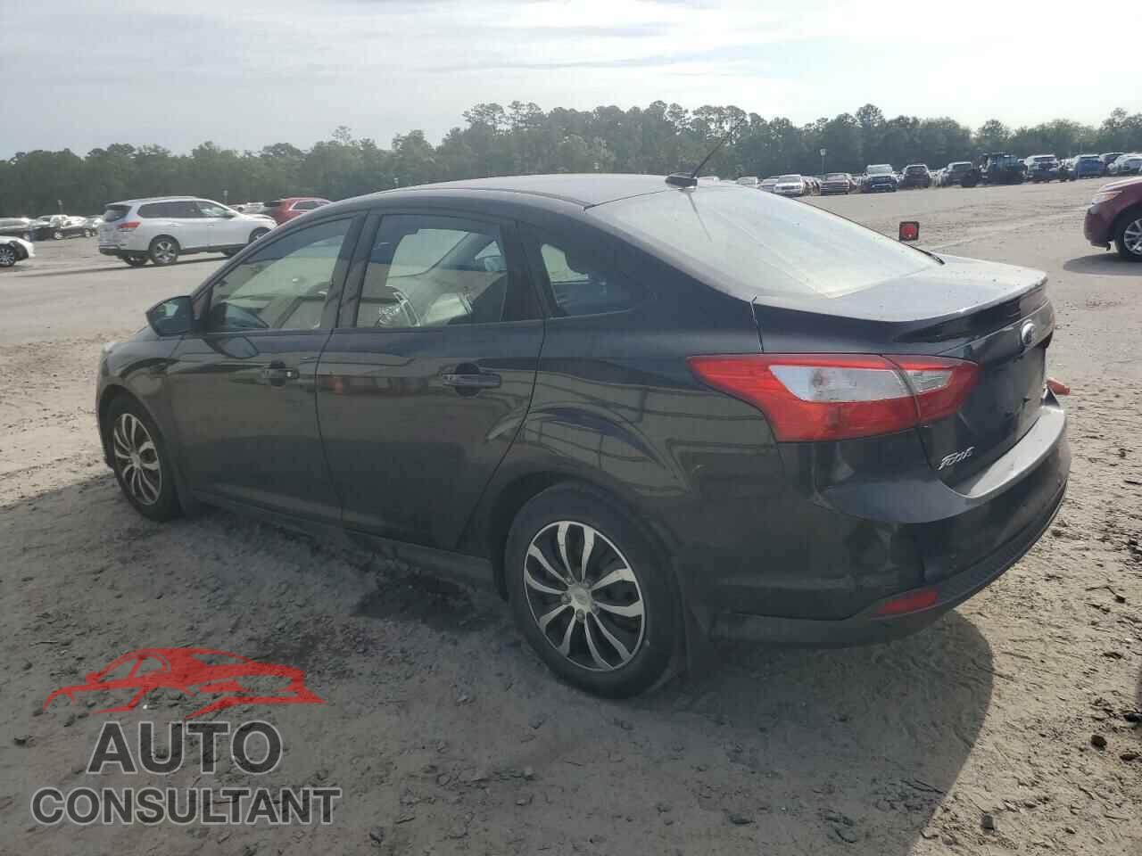 FORD FOCUS 2012 - 1FAHP3F22CL406508