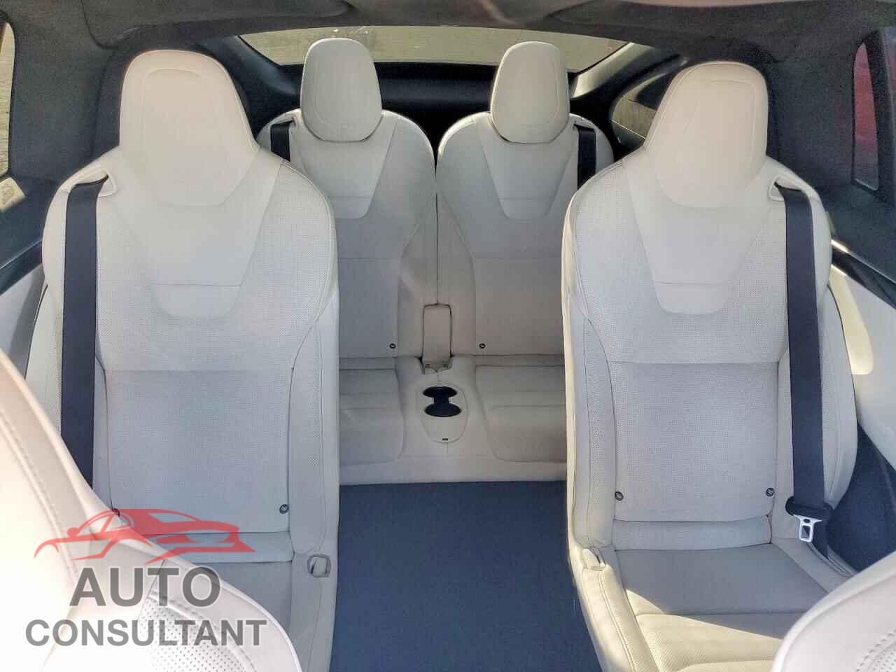 TESLA MODEL X 2017 - 5YJXCBE47HF034611