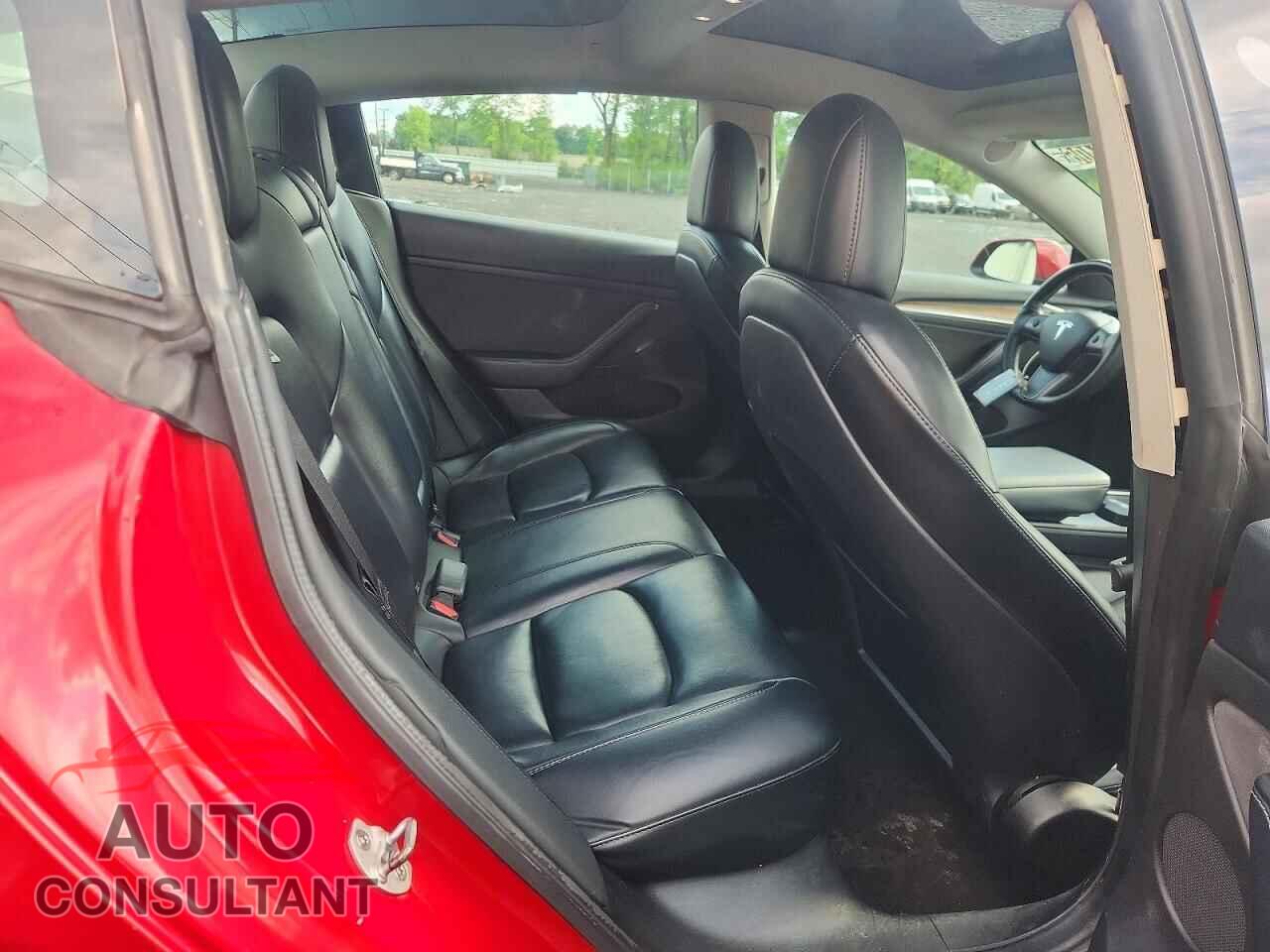 TESLA MODEL 3 2022 - 5YJ3E1EAXNF290777