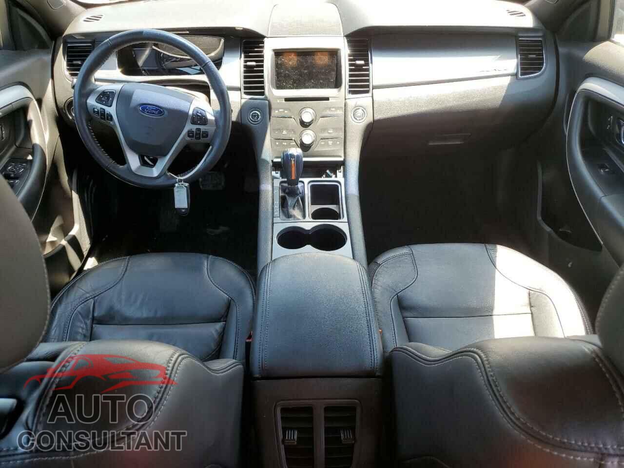 FORD TAURUS 2018 - 1FAHP2H86JG120128