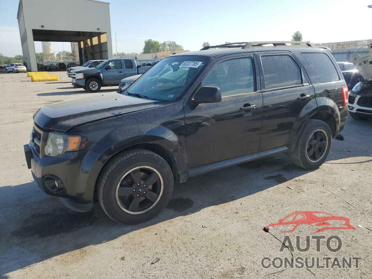 FORD ESCAPE 2011 - 1FMCU9DG5BKB65171