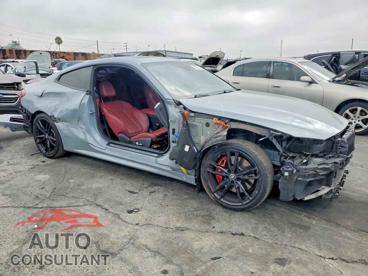 BMW M4 2022 - WBA83AP09NCH76154