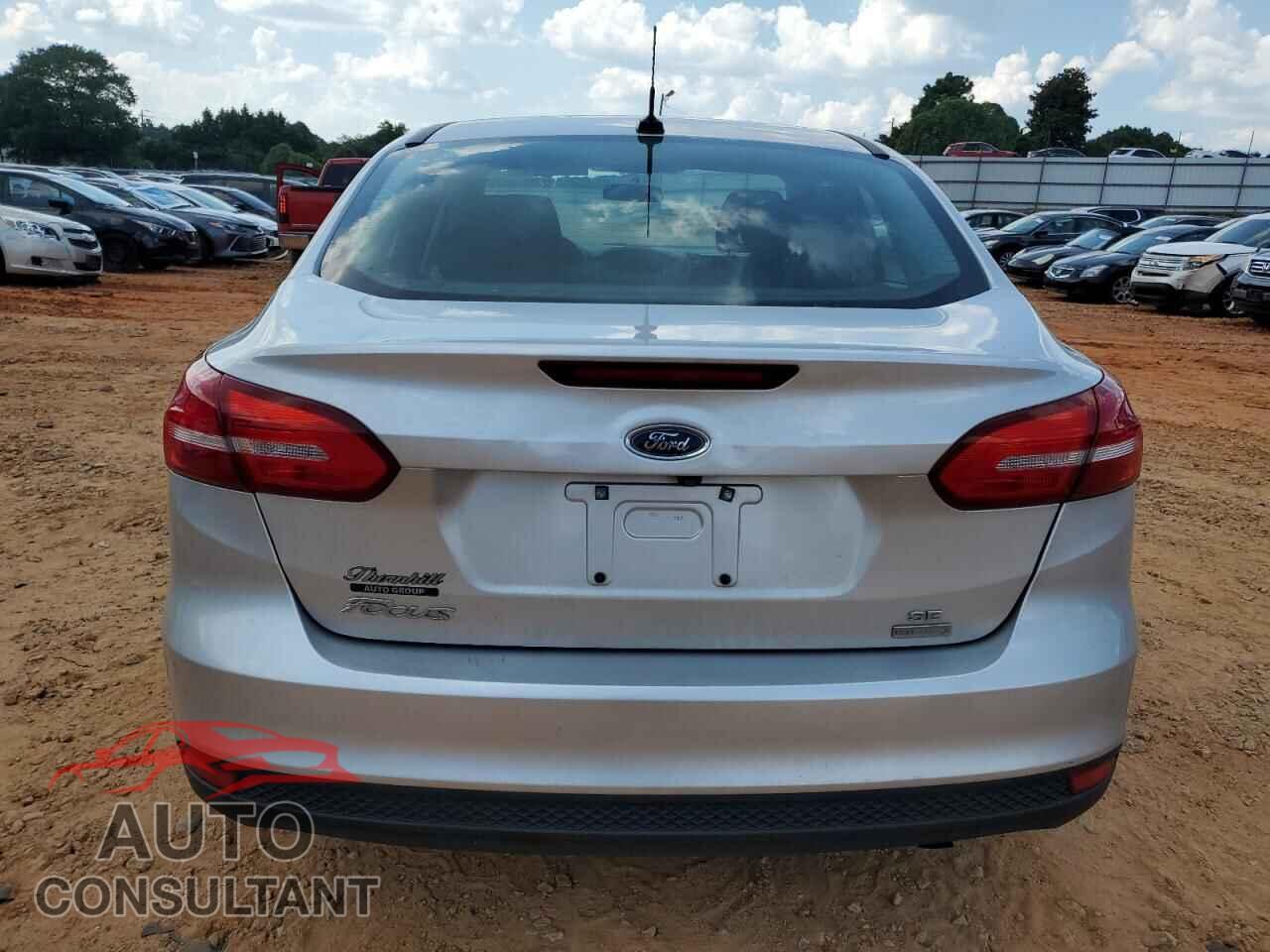 FORD FOCUS 2018 - 1FADP3FE9JL232765