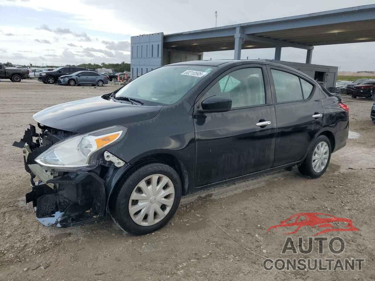 NISSAN VERSA 2018 - 3N1CN7AP3JL814055