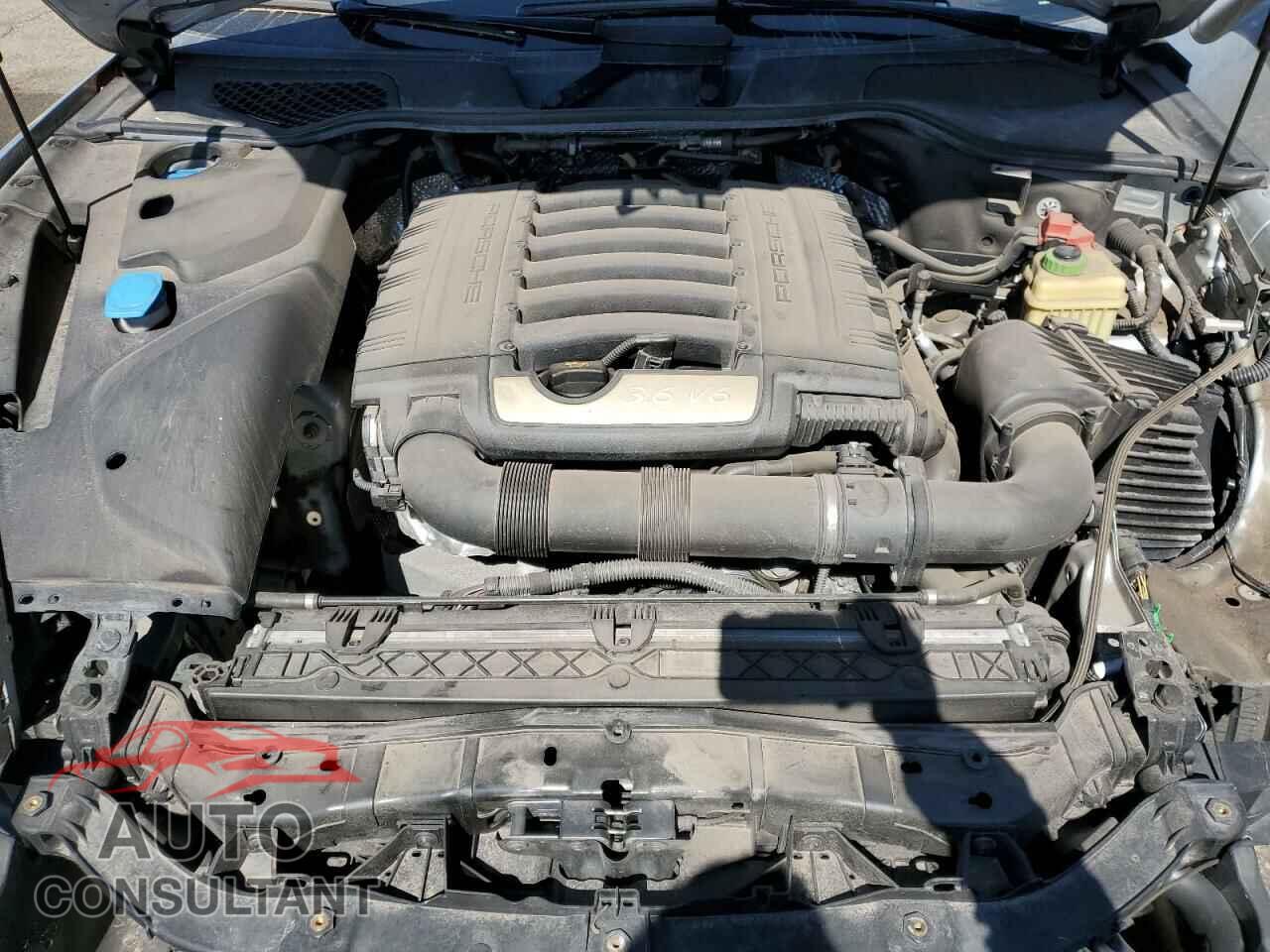 PORSCHE CAYENNE 2018 - WP1AA2A22JKA06822