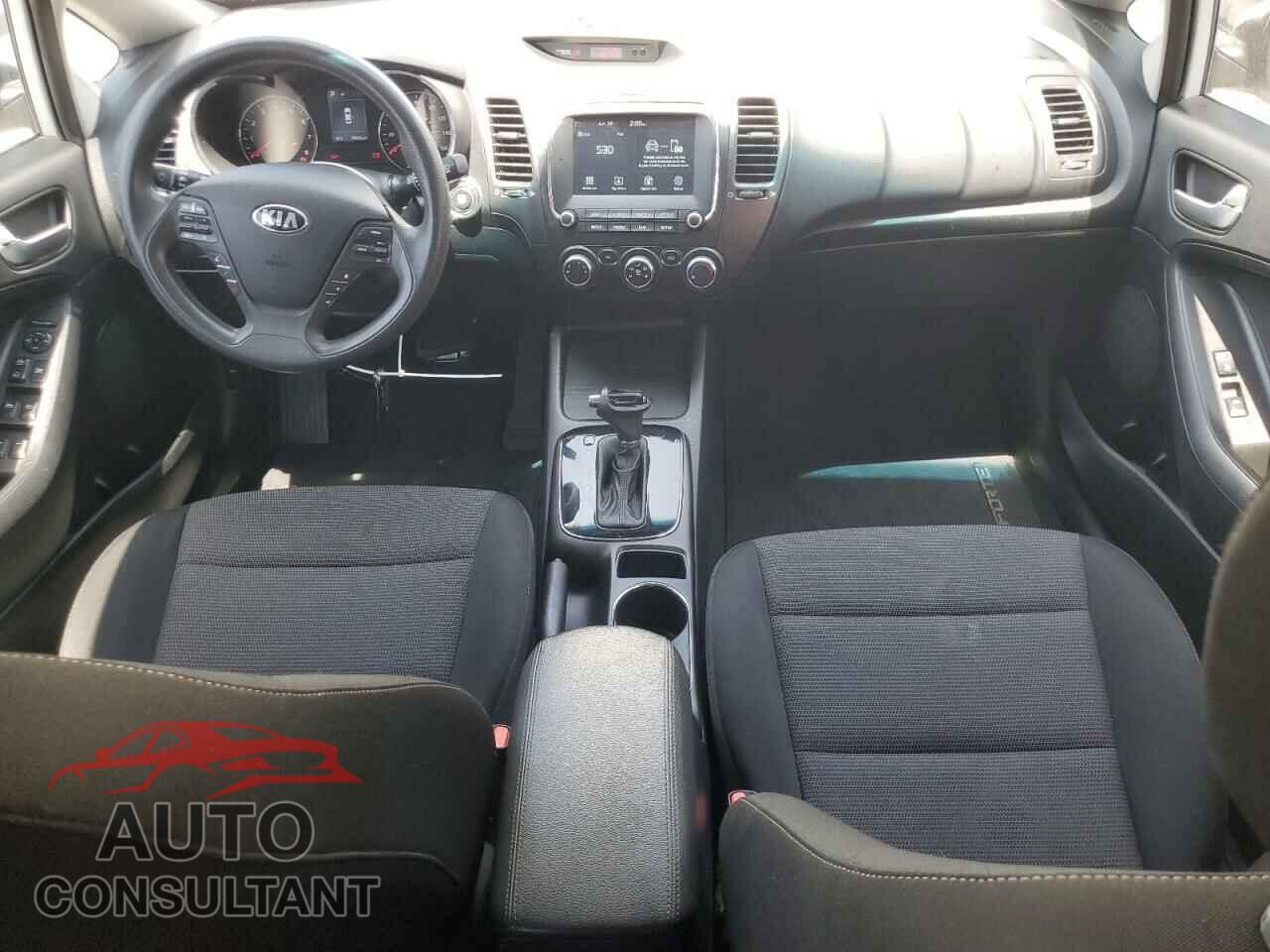 KIA FORTE 2017 - KNAFK5A82H5690951