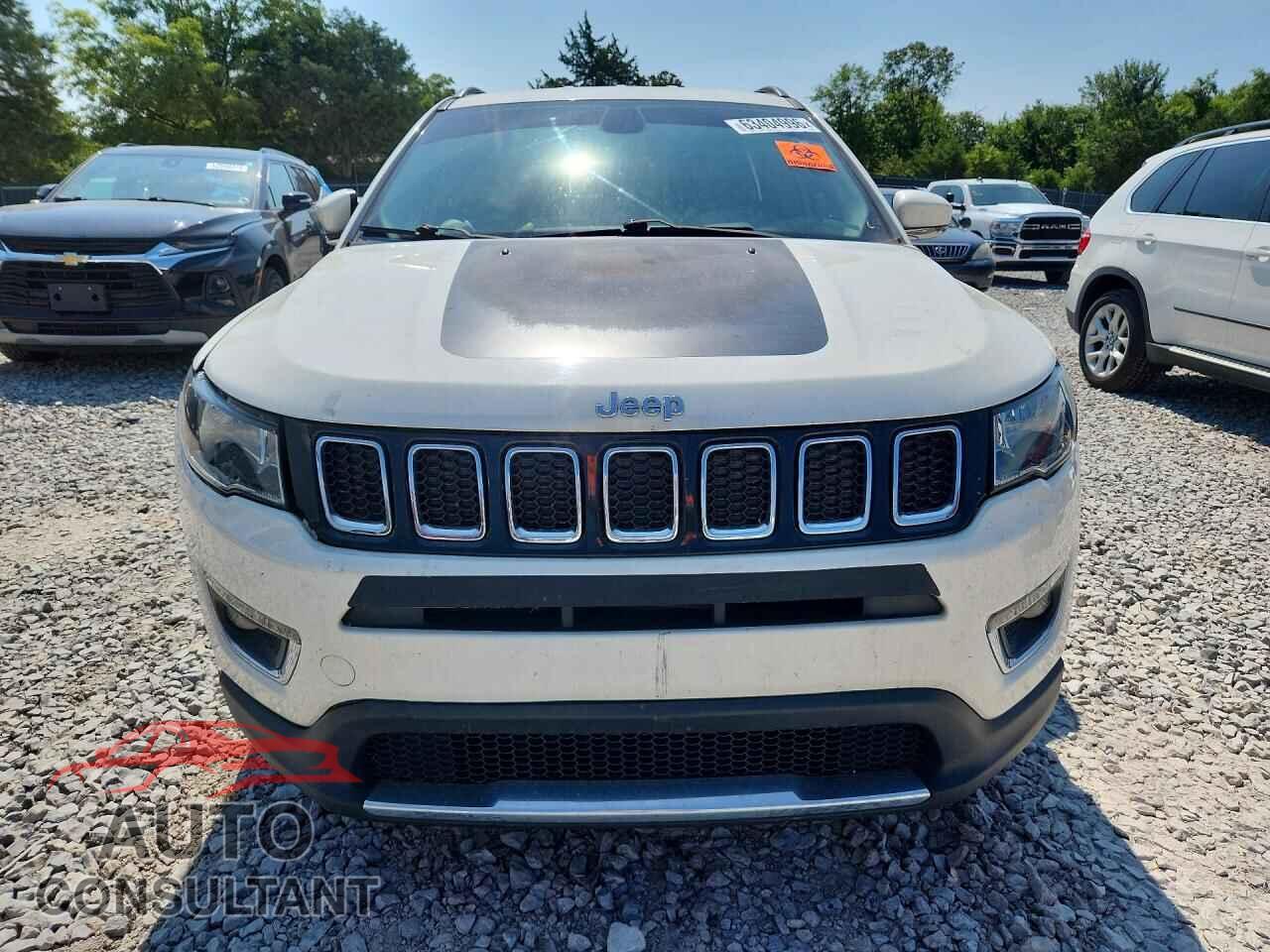 JEEP COMPASS 2019 - 3C4NJDCB1KT619056