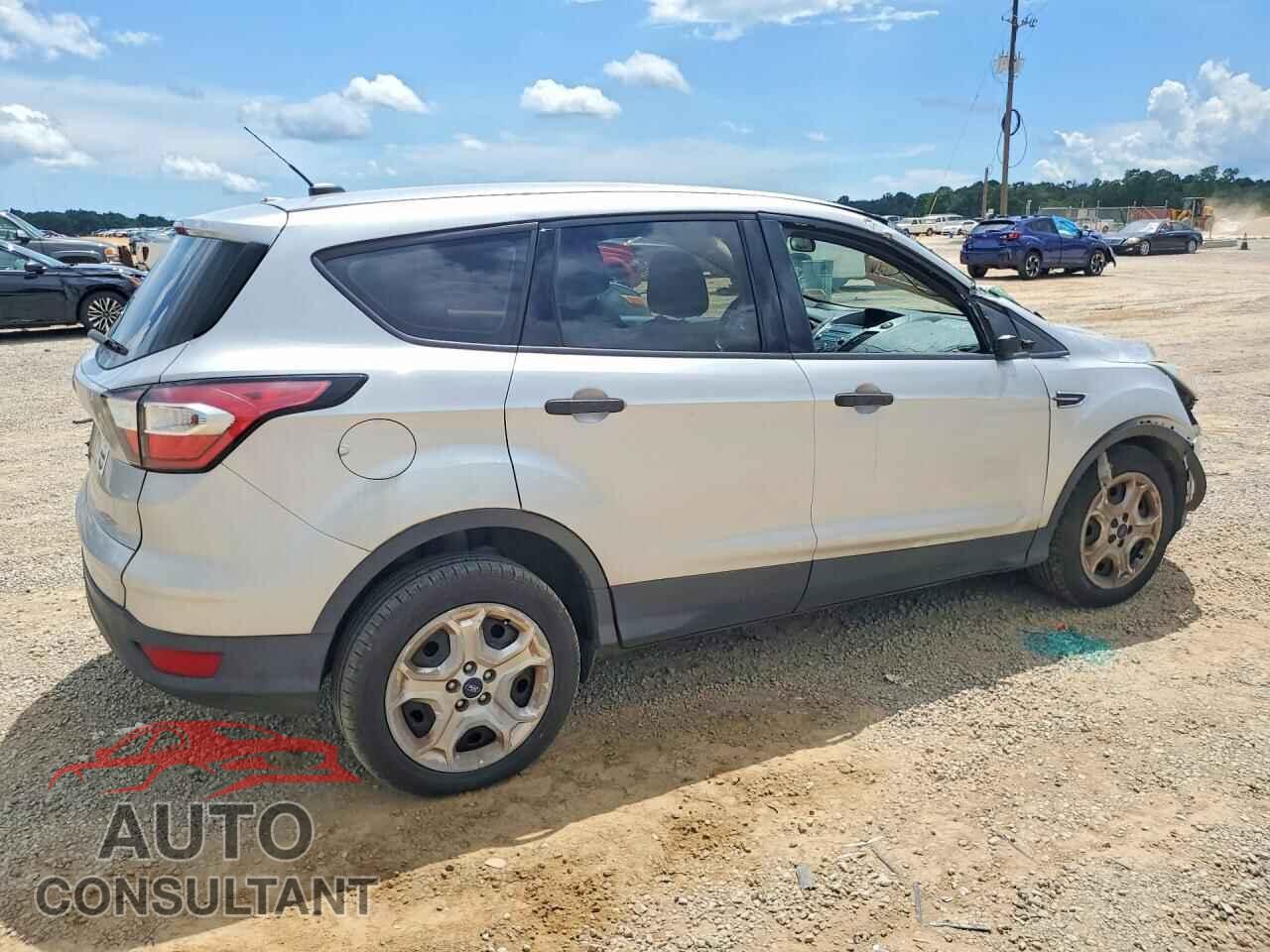 FORD ESCAPE 2017 - 1FMCU0F74HUB71856