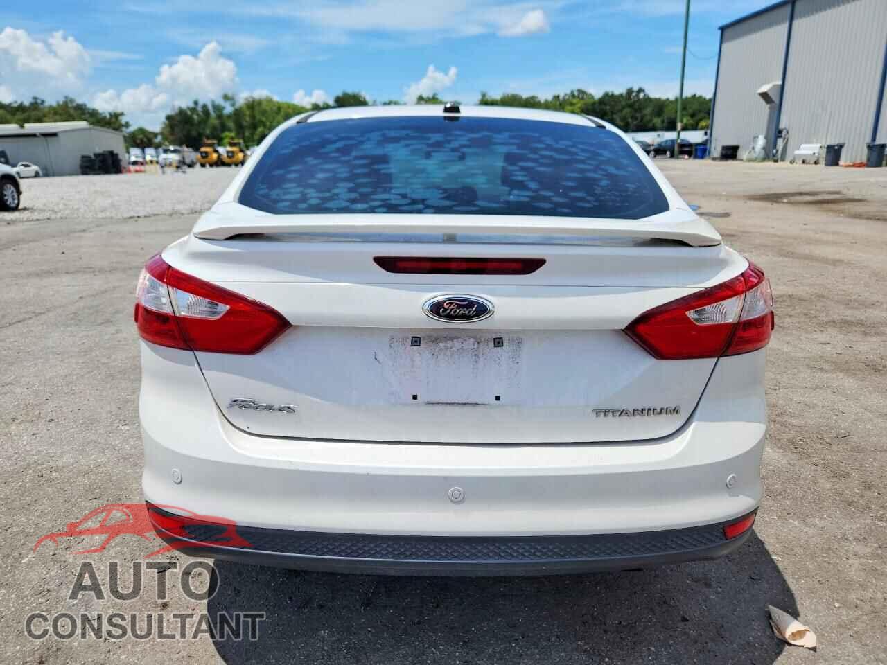 FORD FOCUS 2012 - 1FAHP3J20CL231912