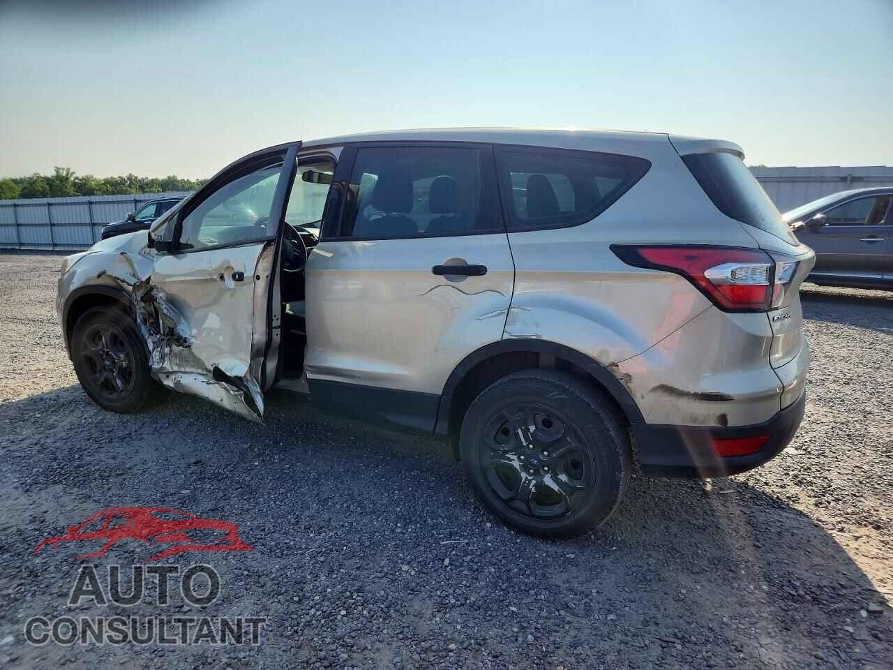 FORD ESCAPE 2017 - 1FMCU0F79HUC59785