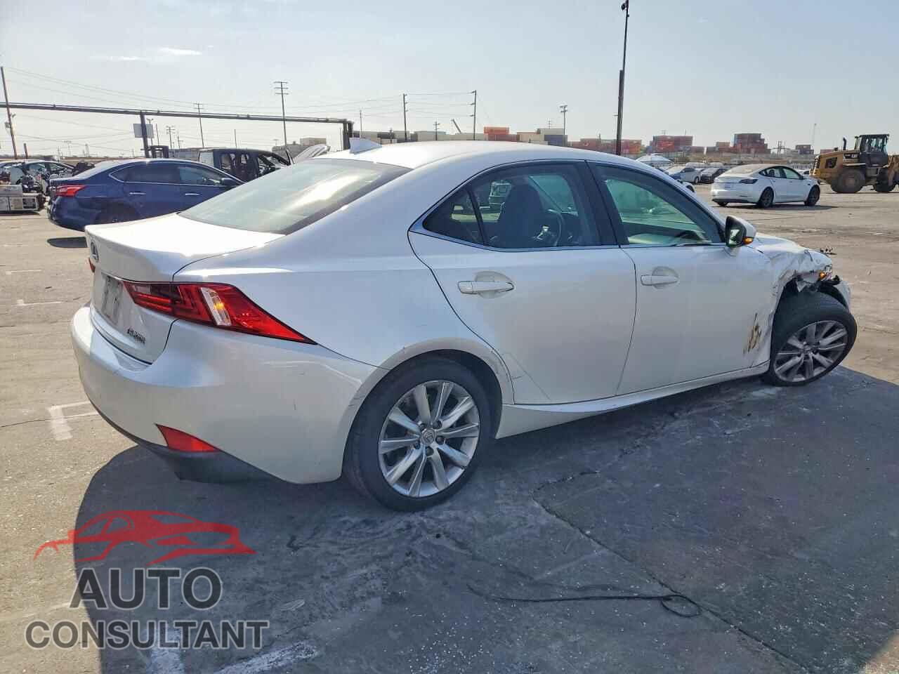 LEXUS IS 2016 - JTHBA1D24G5037622
